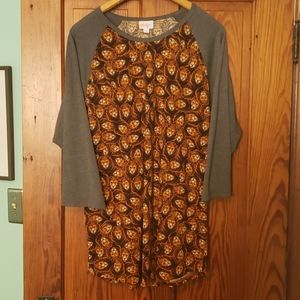 LulaRoe Randy T-shirt